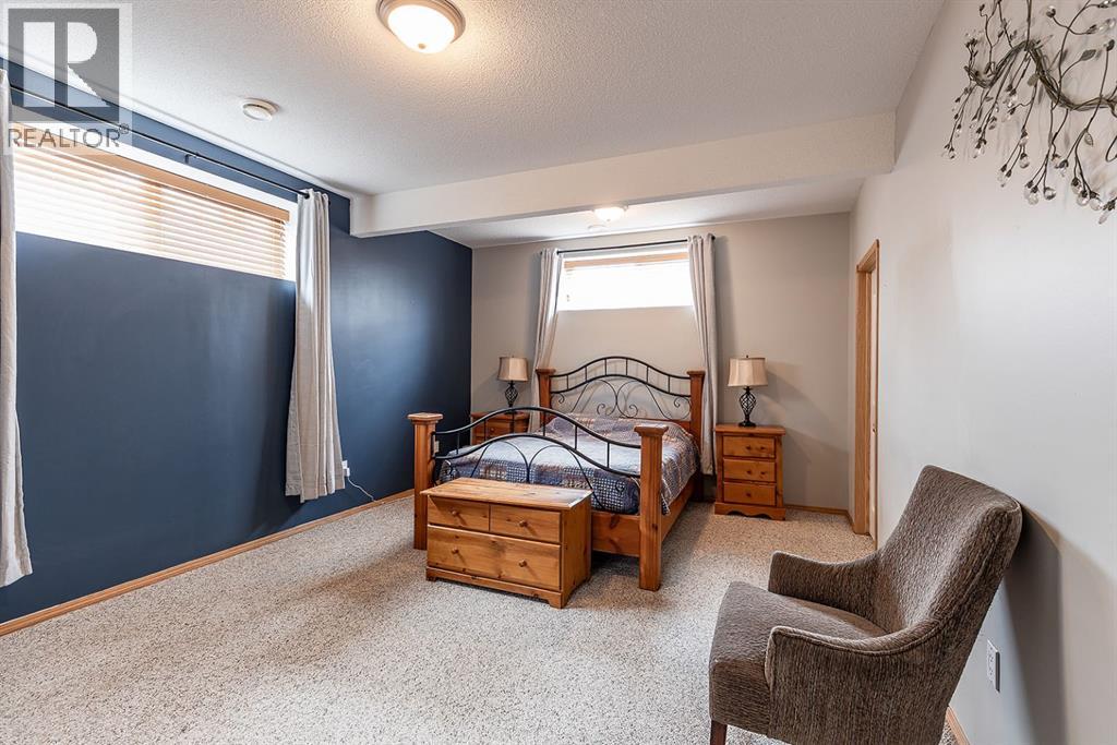 14 Cottonwood Court SW, Medicine Hat, Alberta  T1B 4R5 - Photo 37 - A2307213