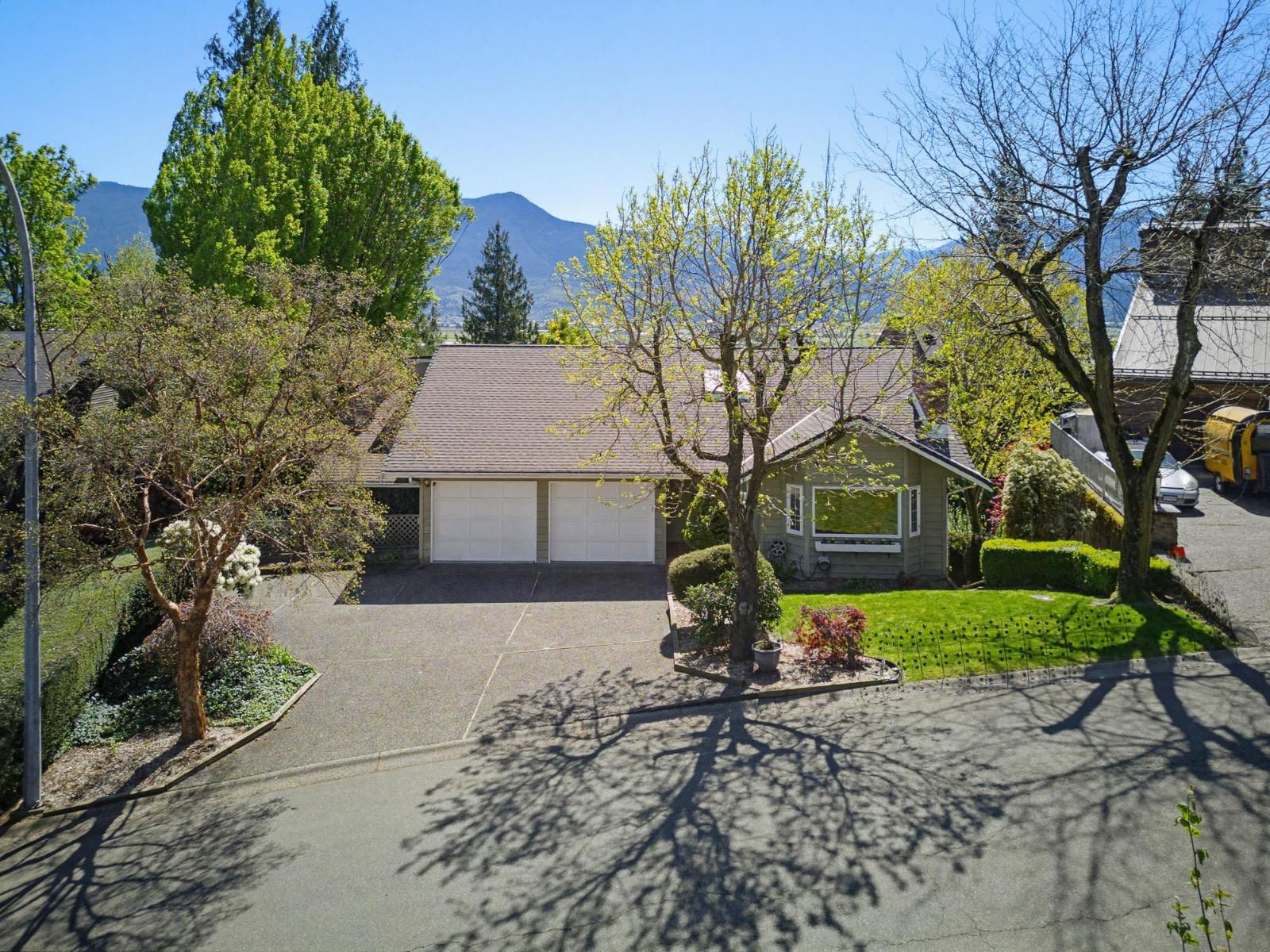 10026 Falcon Crescent, Little Mountain, Chilliwack, British Columbia  V2P 7R3 - Photo 5 - R3116520