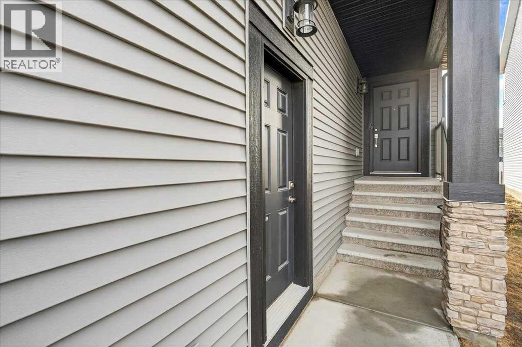 17 Belmont Green Sw, Calgary, Alberta  T2X 5E3 - Photo 4 - A2299836