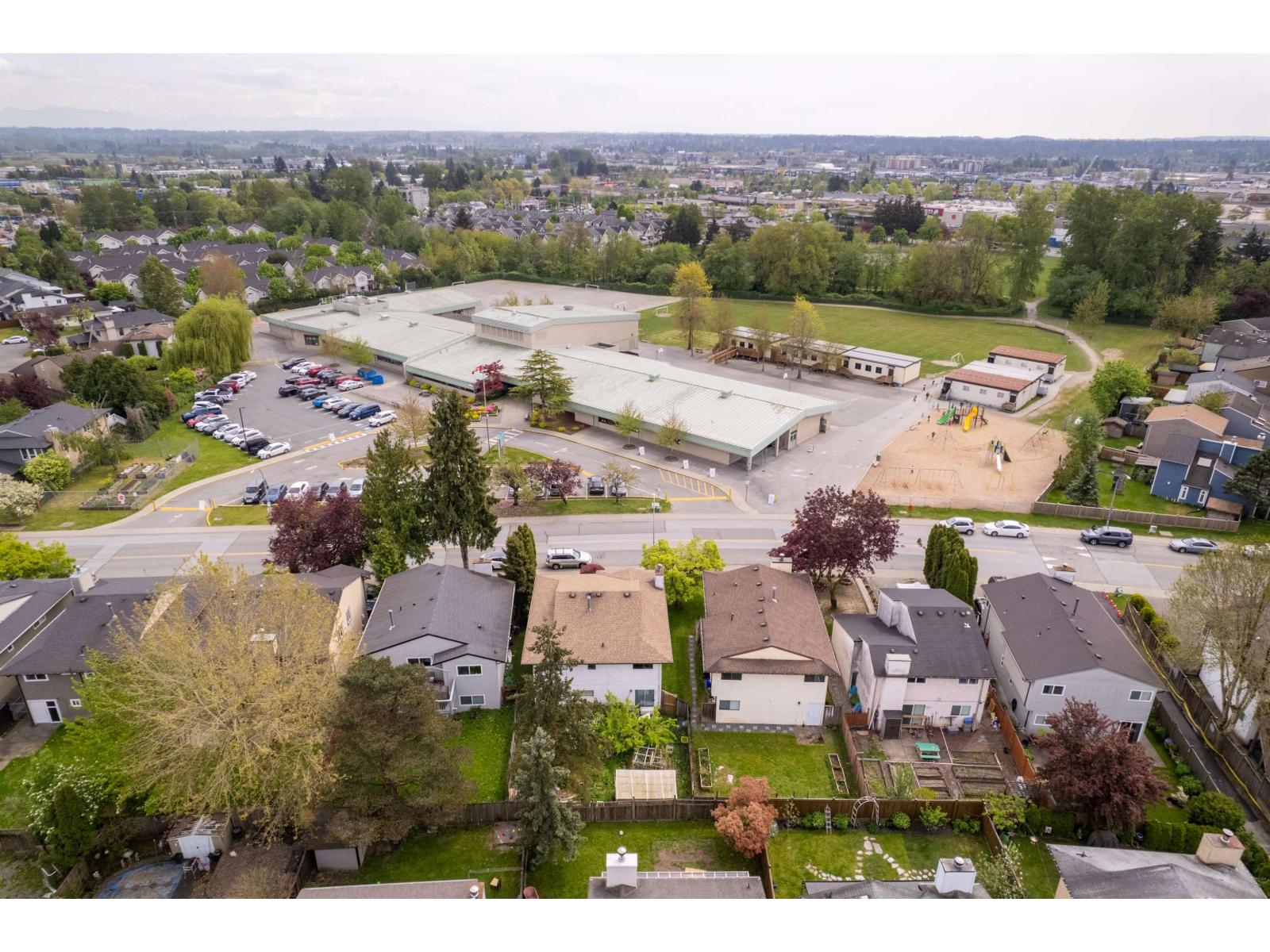 2245 Willoughby Way, Langley, British Columbia  V2Y 1B8 - Photo 9 - R3118201