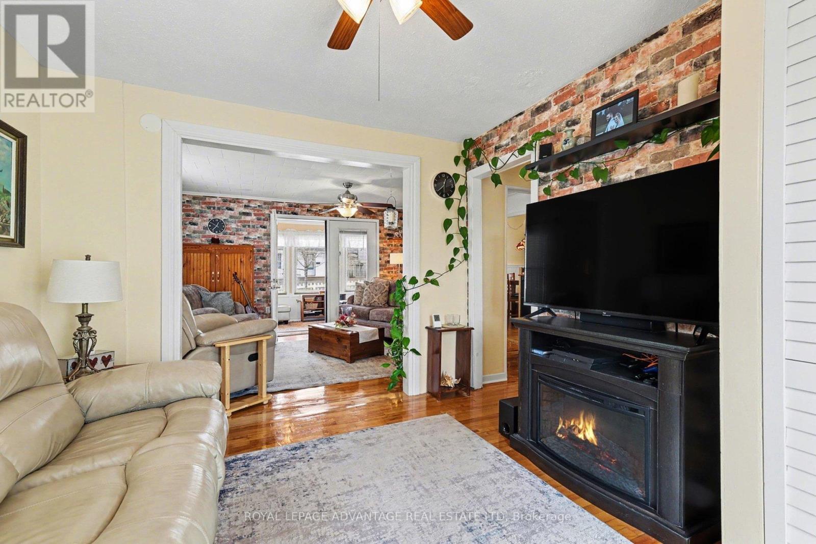 8 Roosevelt Drive, Smiths Falls, Ontario  K7A 3J8 - Photo 11 - X12991710