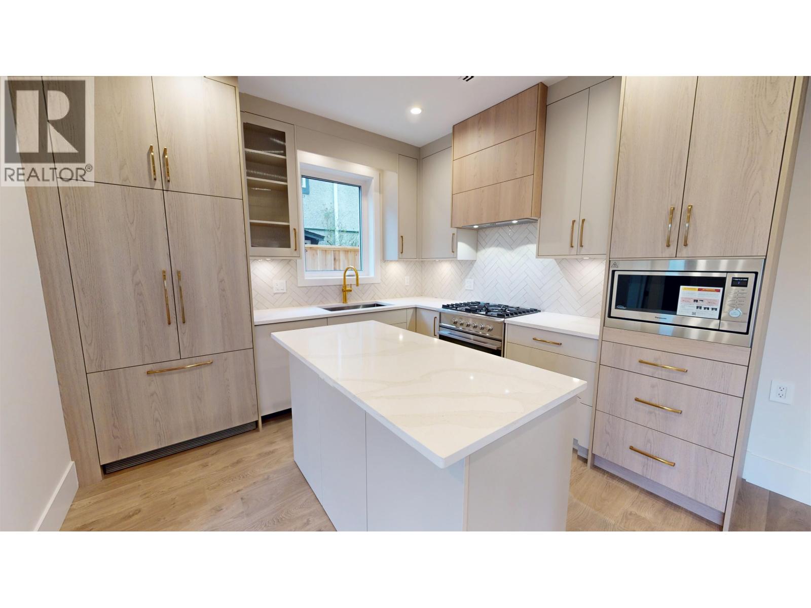 1 2528 Turner Street, Vancouver, British Columbia  V5K 2E8 - Photo 6 - R3118535