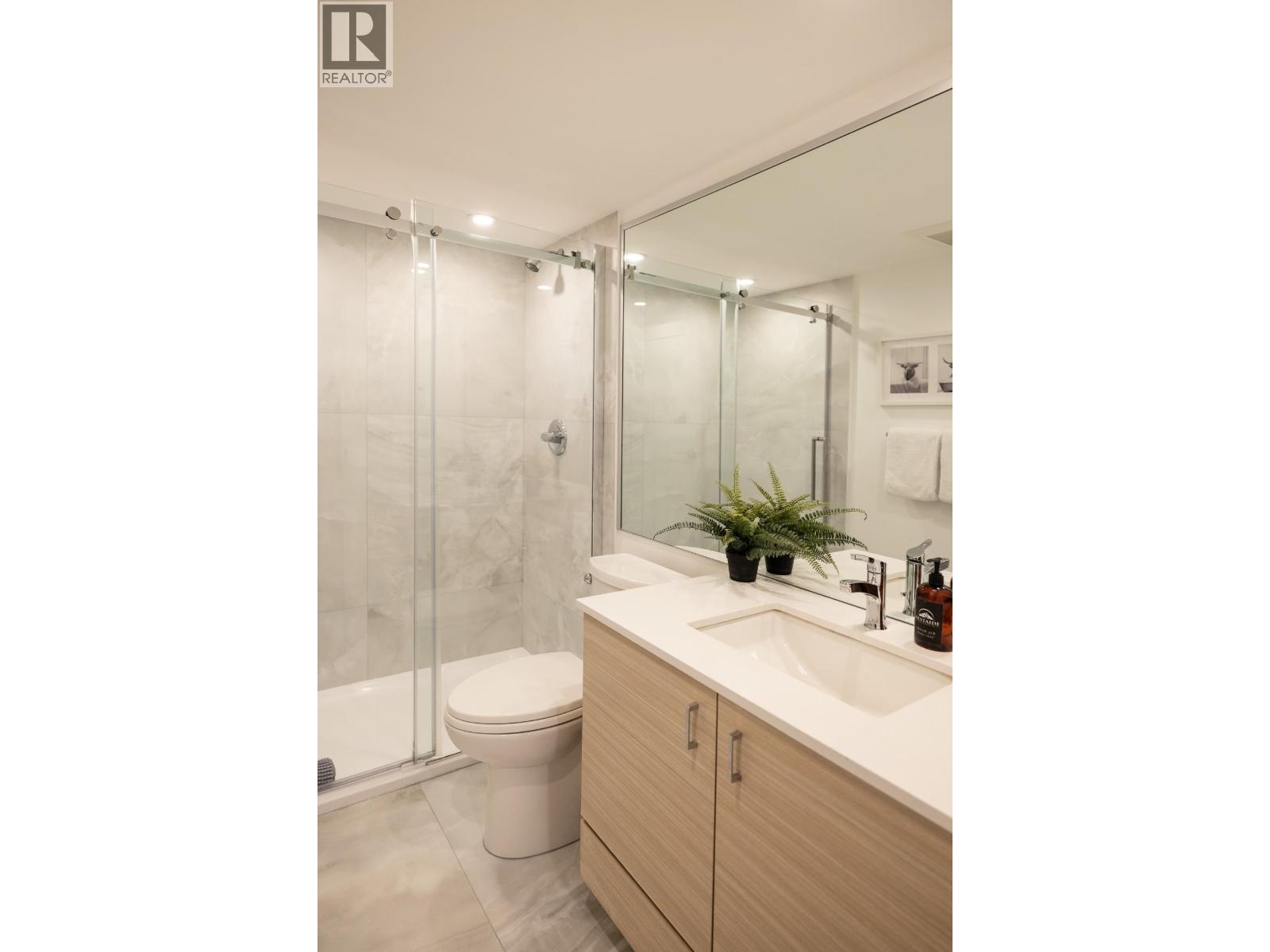100 2021 Karen Crescent, Whistler, British Columbia  V8E 0H1 - Photo 10 - R3118553
