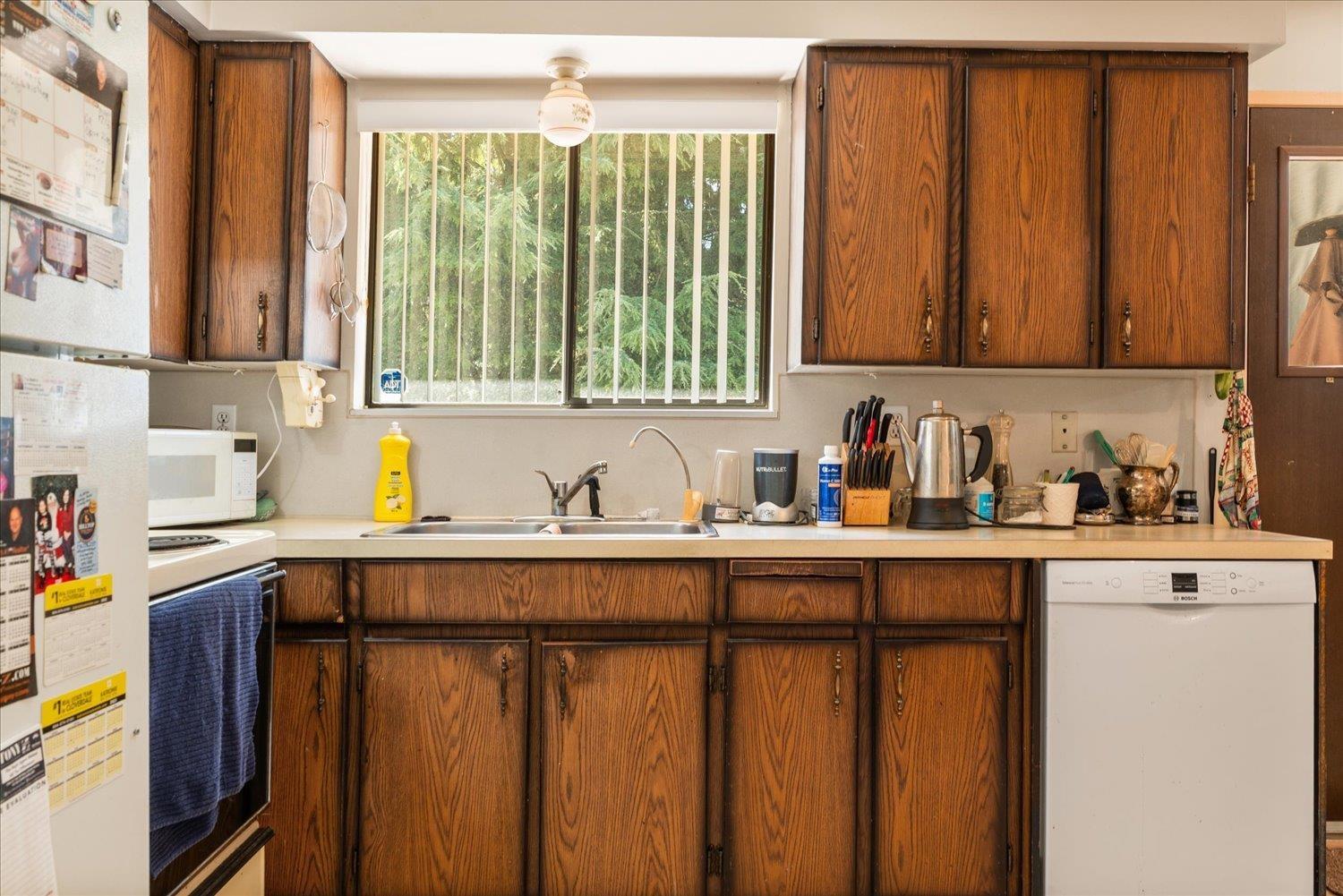 19426 63a Avenue, Surrey, British Columbia  V3S 7L6 - Photo 7 - R3116114