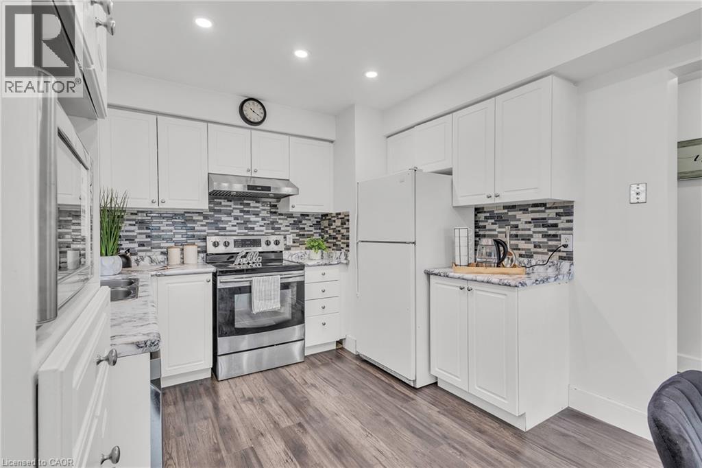 425 Erinbrook Drive, Kitchener, Ontario  N2E 3S4 - Photo 15 - 40824154