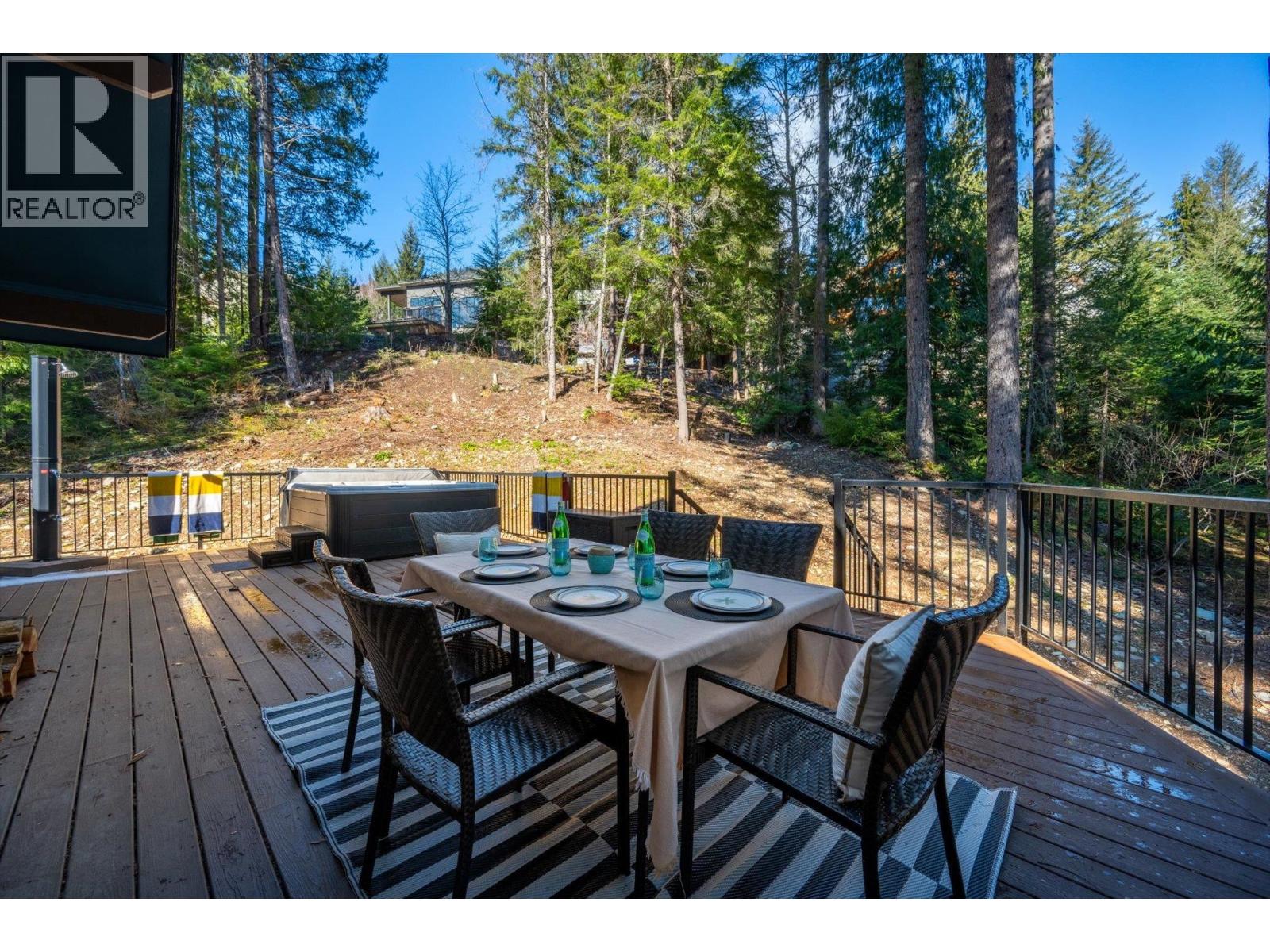 8353 Rainbow Drive, Whistler, British Columbia  V8E 0G1 - Photo 18 - R3118522