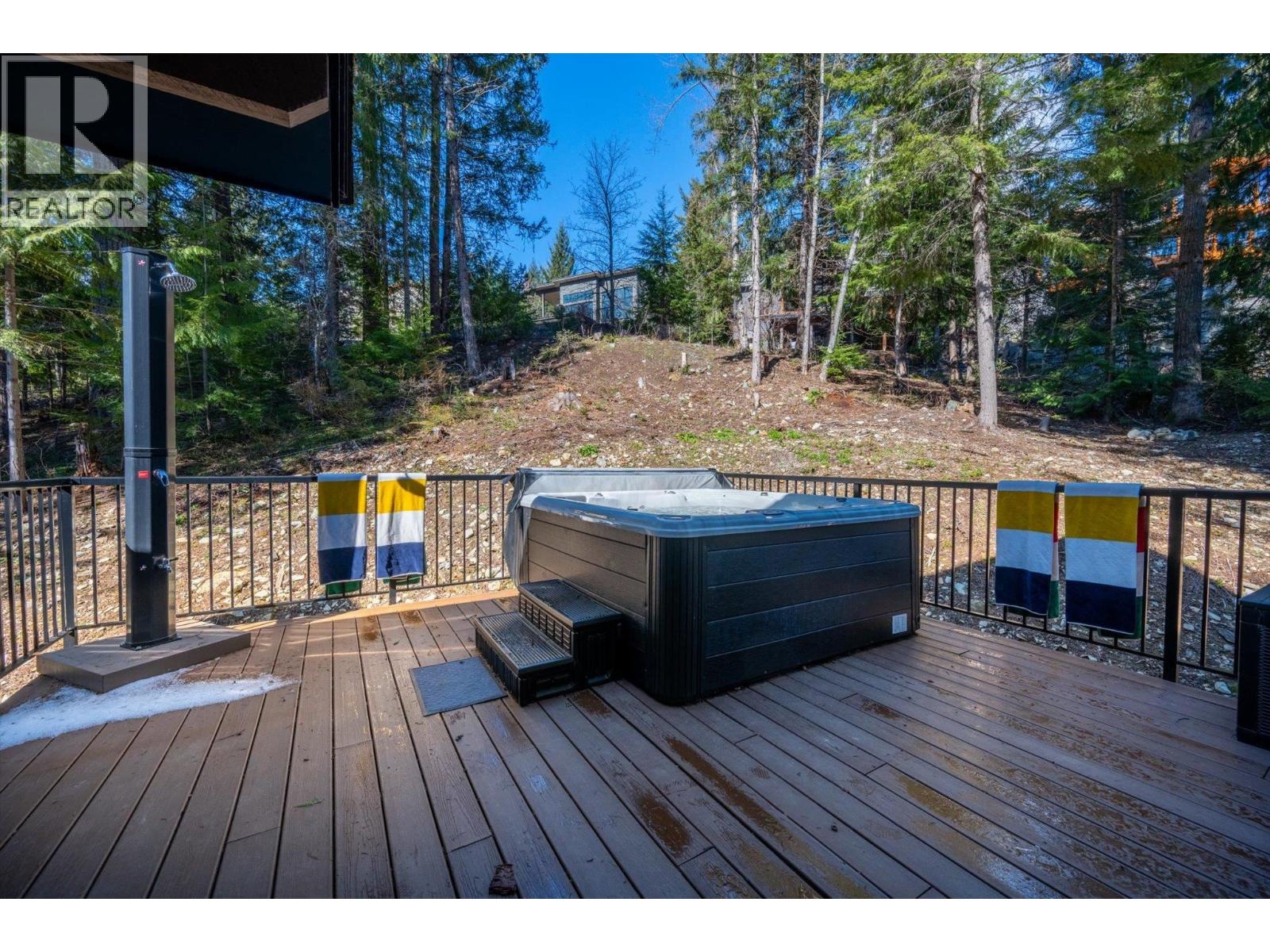 8353 Rainbow Drive, Whistler, British Columbia  V8E 0G1 - Photo 19 - R3118522
