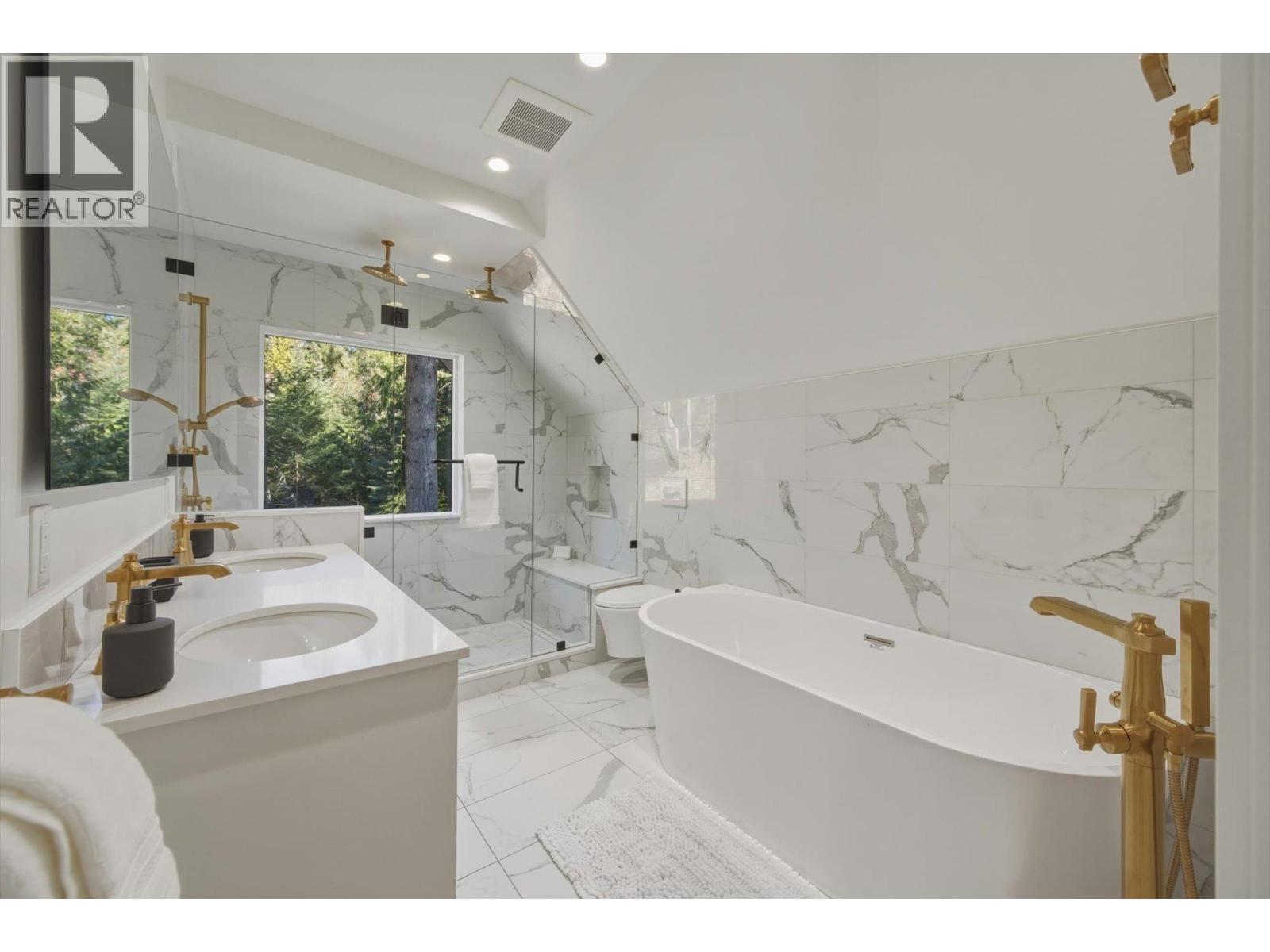 8353 Rainbow Drive, Whistler, British Columbia  V8E 0G1 - Photo 26 - R3118522