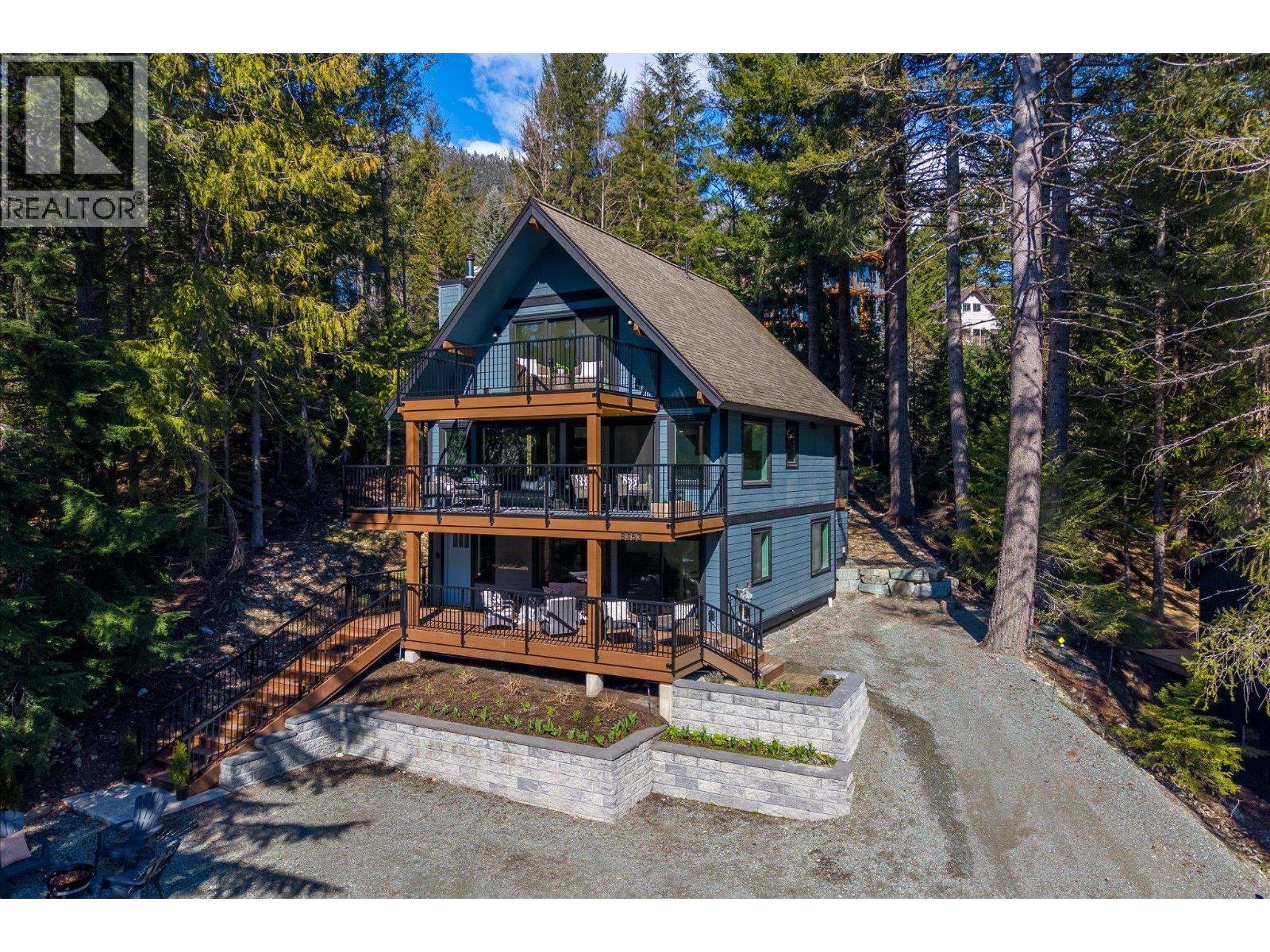 8353 Rainbow Drive, Whistler, British Columbia  V8E 0G1 - Photo 40 - R3118522