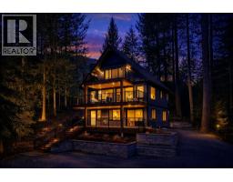 8353 RAINBOW DRIVE, Whistler, British Columbia