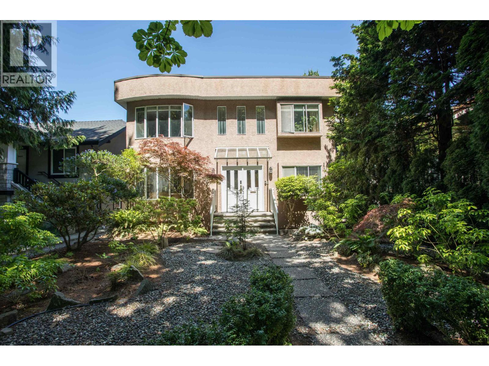 2945 W 12th Avenue, Vancouver, British Columbia  V6K 2R2 - Photo 2 - R3118563