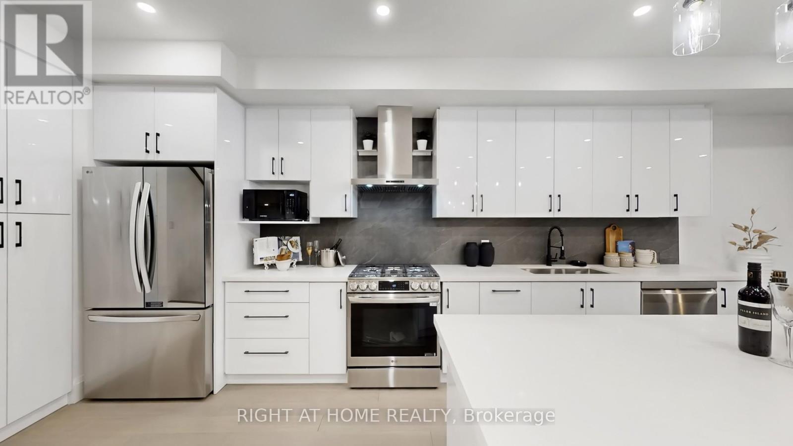 6 Park Street, Toronto, Ontario  M1N 2N1 - Photo 7 - E13072758