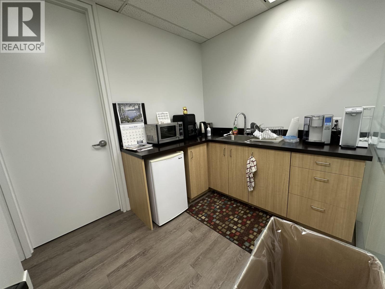 230 171 W 171 West Esplanade Avenue, North Vancouver, British Columbia  V7M 3G7 - Photo 9 - C8078438