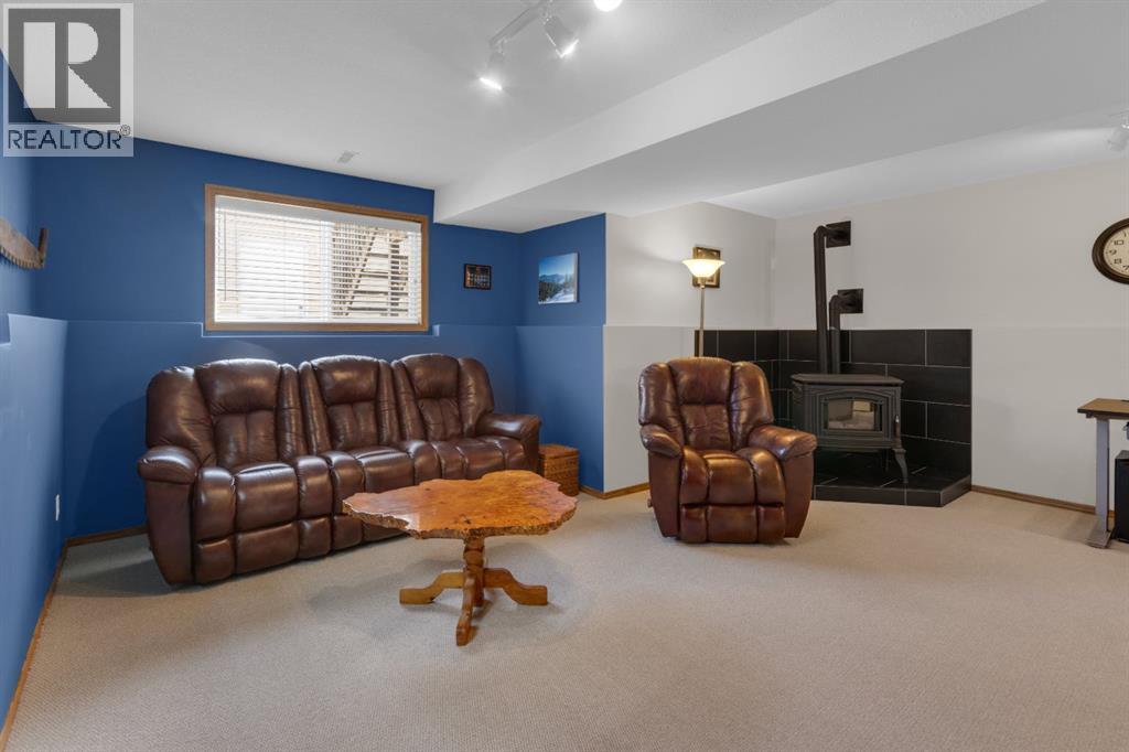 105 Everstone Way SW, Calgary, Alberta  T2Y 4J6 - Photo 17 - A2302678