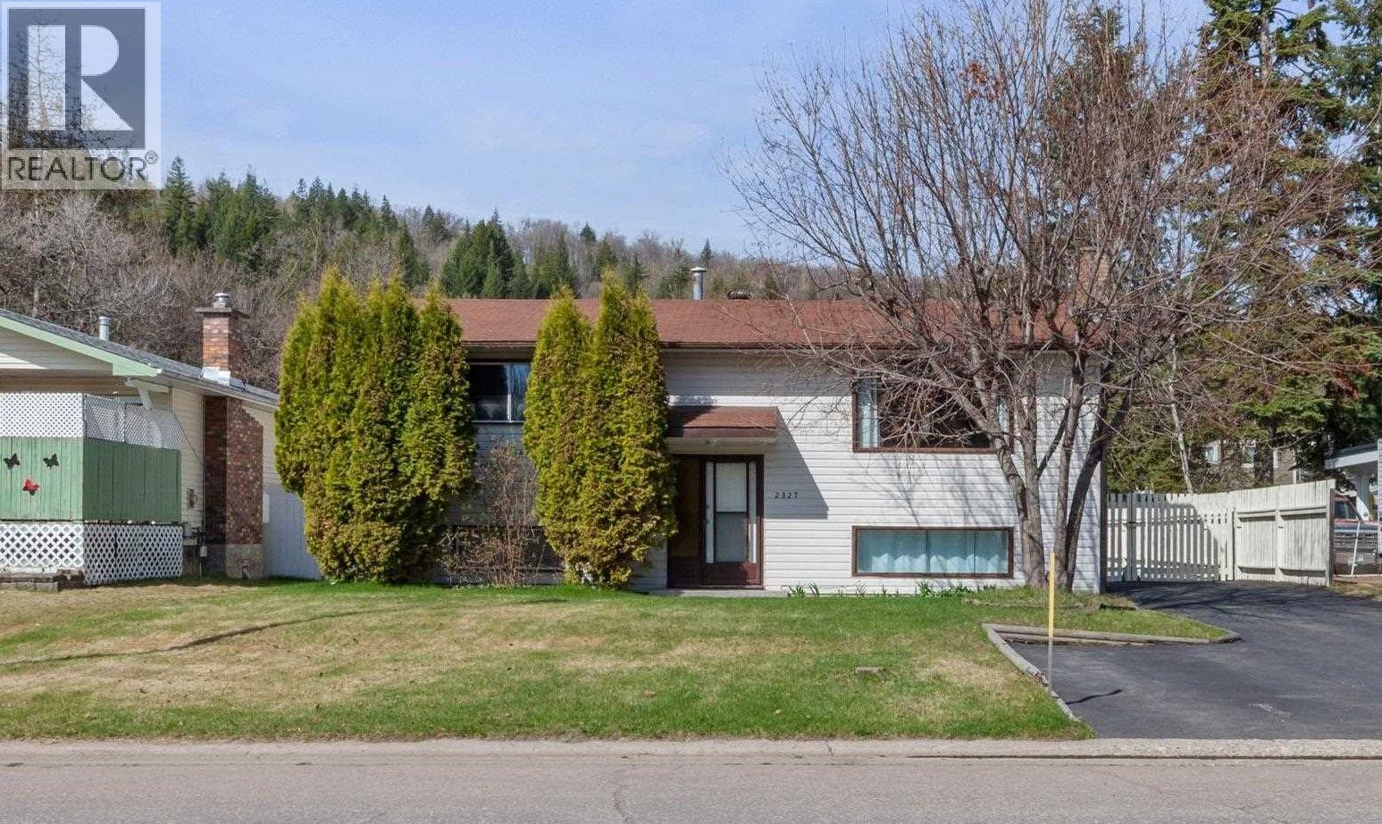 2327 Olds Street, Prince George, British Columbia  V2N 3B8 - Photo 2 - R3118586