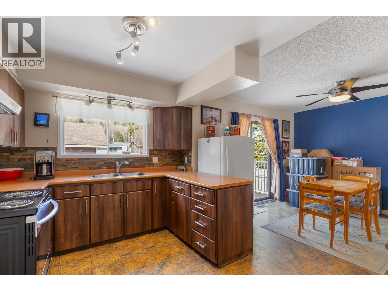 2327 Olds Street, Prince George, British Columbia  V2N 3B8 - Photo 7 - R3118586