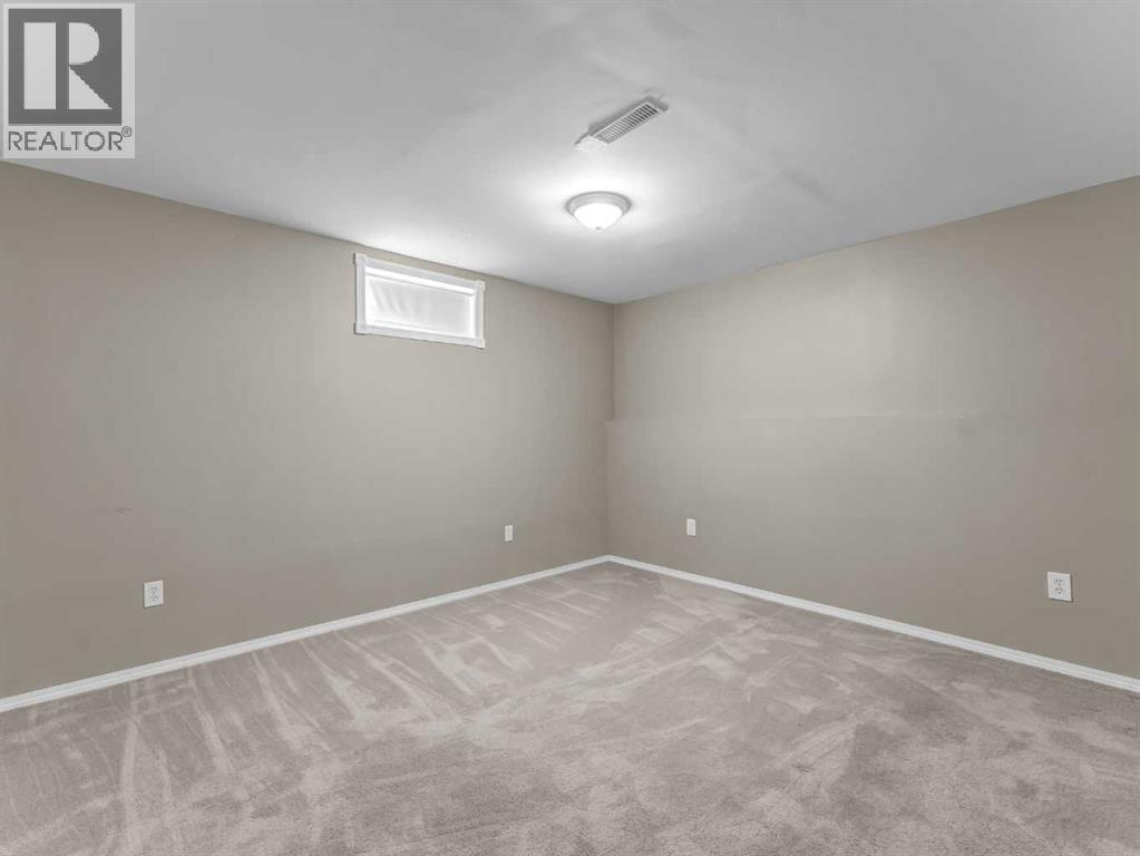 94 Milne Place Se, Medicine Hat, Alberta  T1A 7P3 - Photo 36 - A2298786