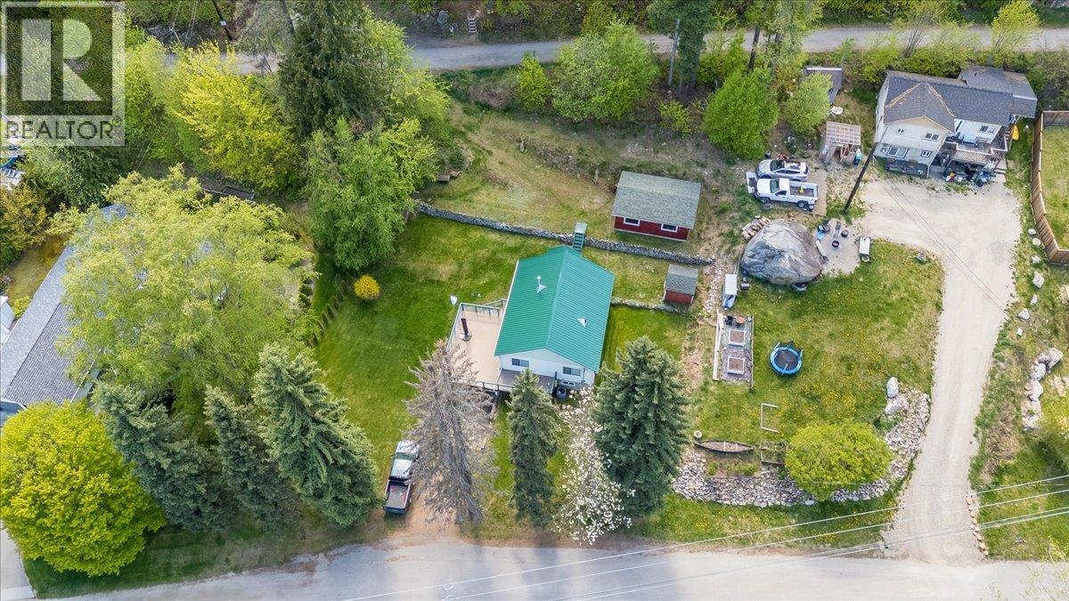 401 Lakeview Street, Castlegar, British Columbia  V1N 3Y1 - Photo 14 - 10385530