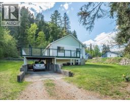 401 Lakeview Street, Castlegar, British Columbia