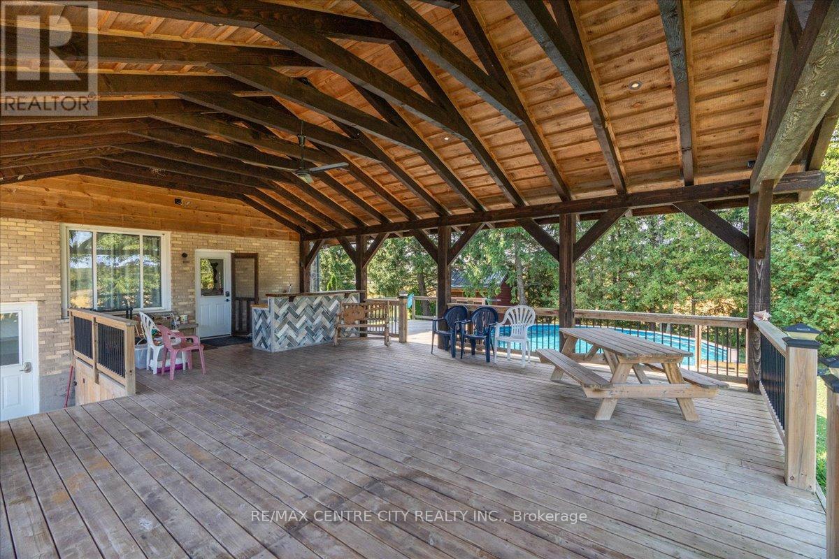 9516 Argyle Street E, North Middlesex, Ontario  N0M 1A0 - Photo 16 - X13072966