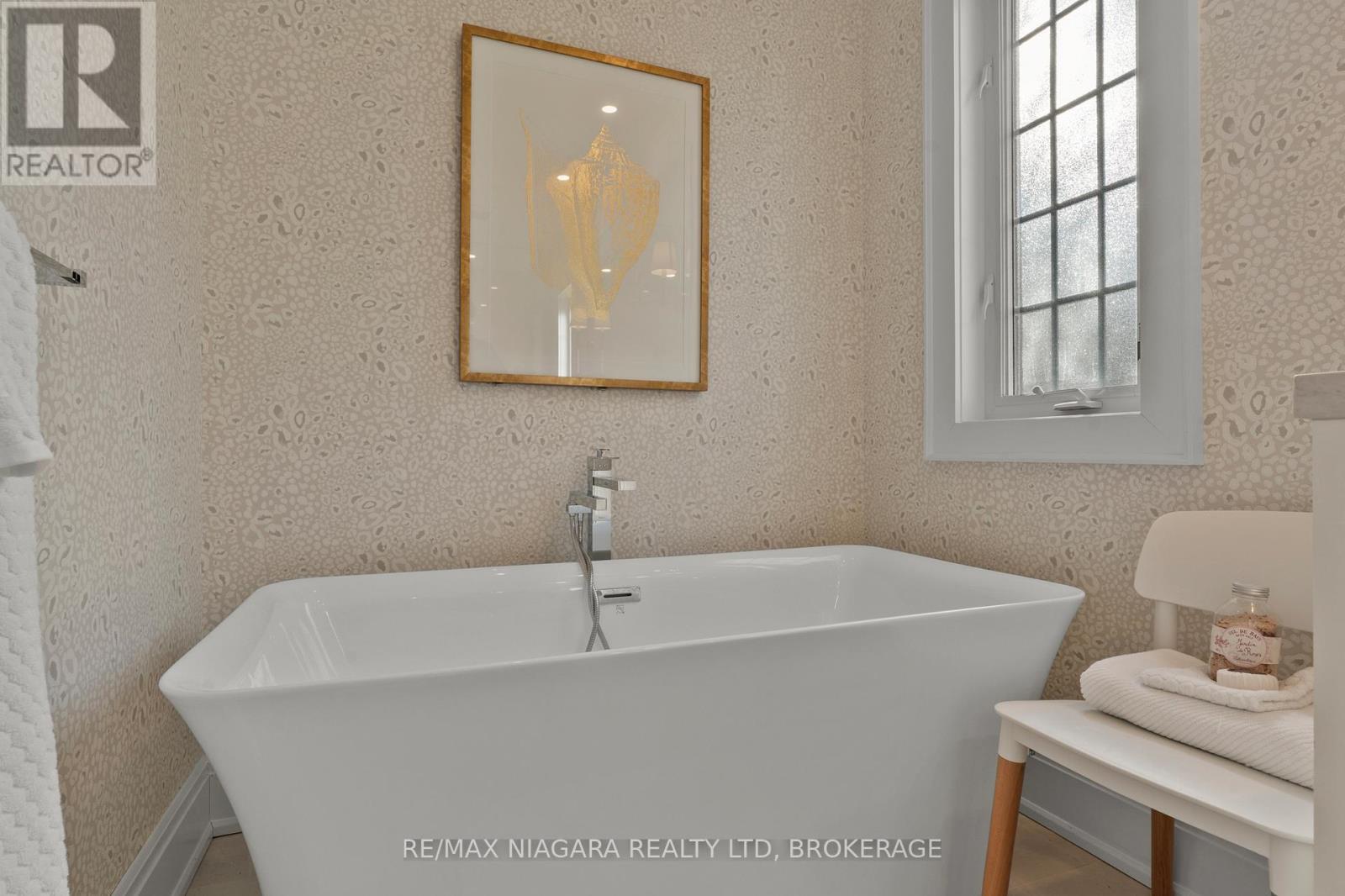 272 Anne Street, Niagara-On-The-Lake, Ontario  L0S 1J0 - Photo 19 - X13072592