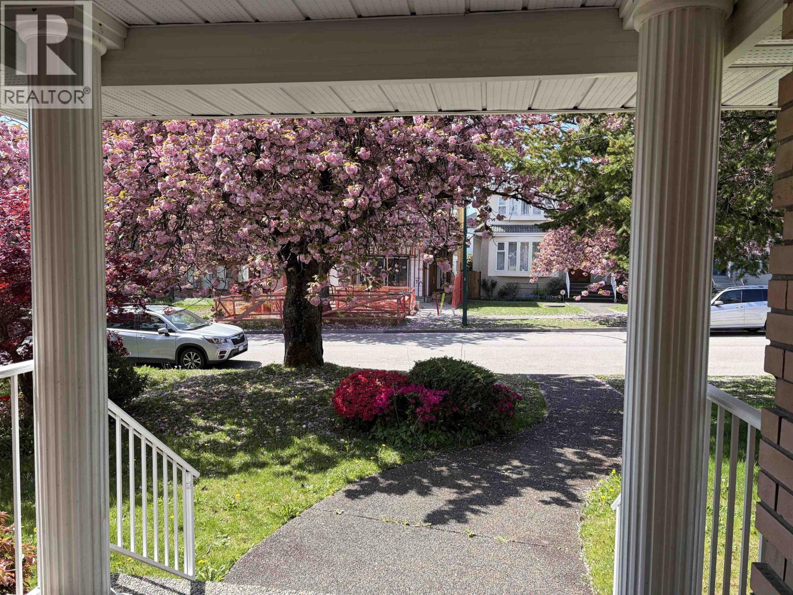 8110 Osler Street, Vancouver, British Columbia  V6P 4E2 - Photo 3 - R3115487