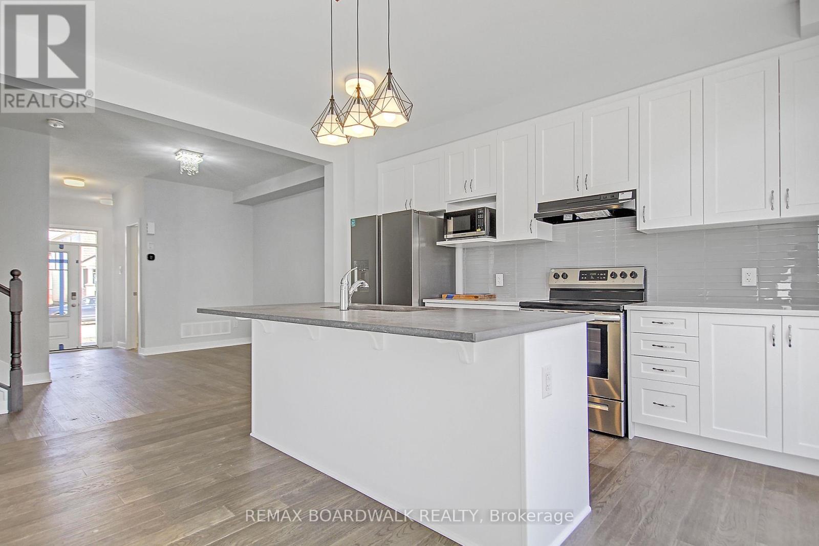 1064 Curraglass Walk, Ottawa, Ontario  K2H 8S1 - Photo 14 - X13072944
