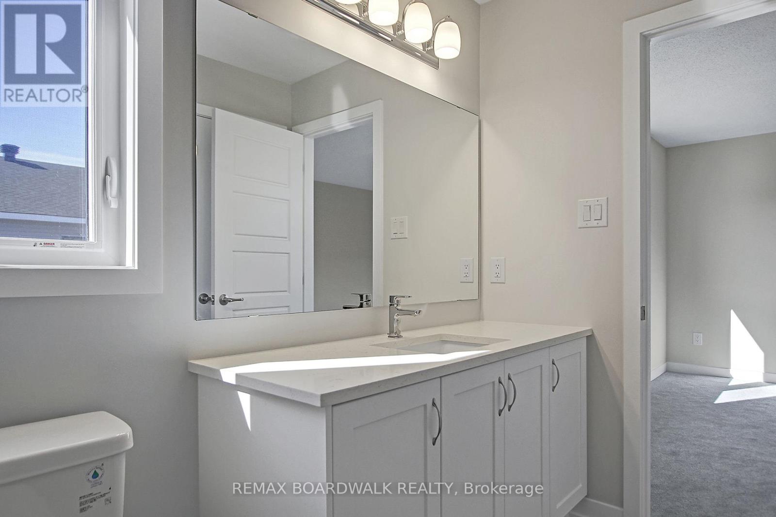1064 Curraglass Walk, Ottawa, Ontario  K2H 8S1 - Photo 27 - X13072944
