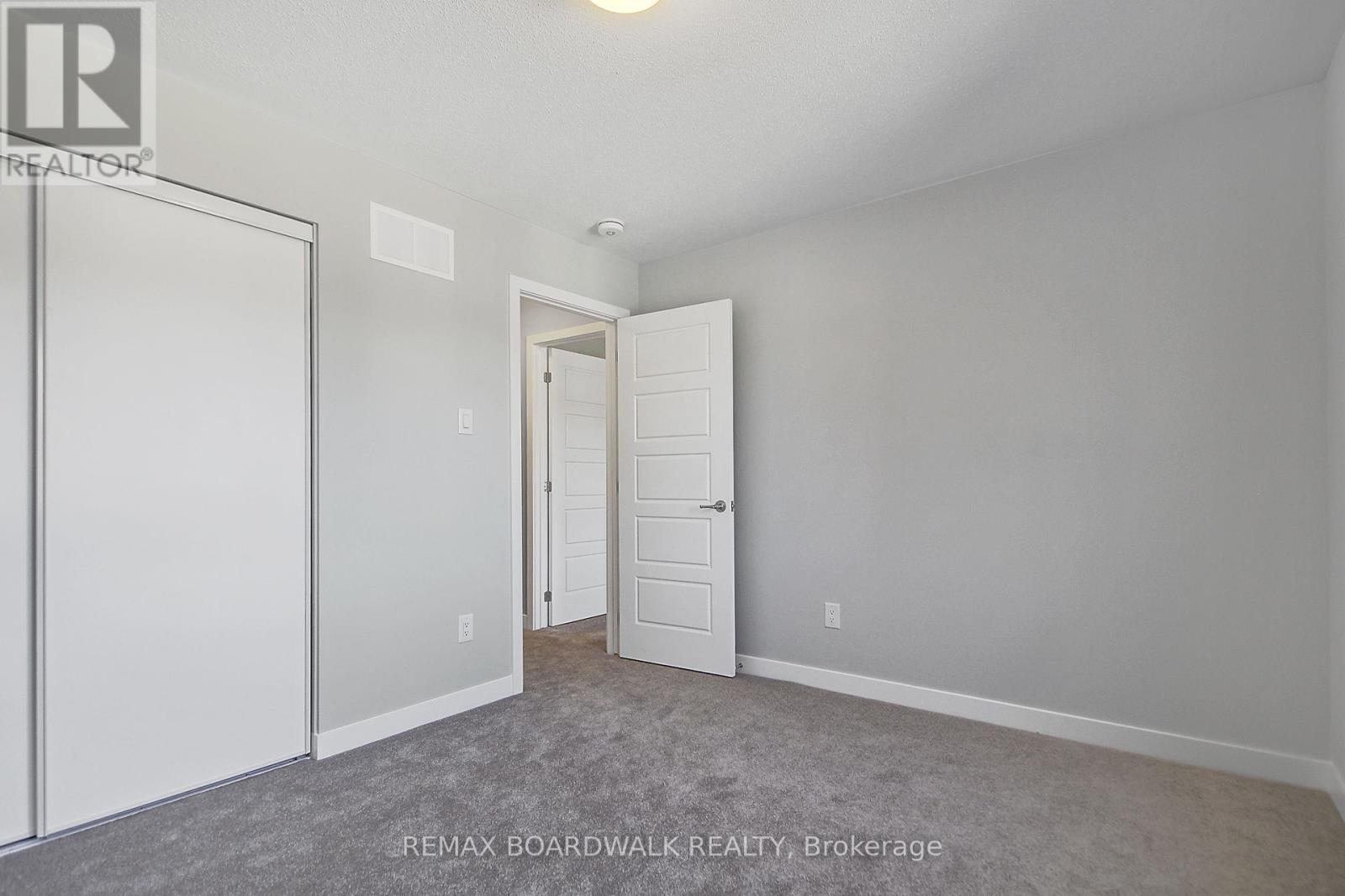 1064 Curraglass Walk, Ottawa, Ontario  K2H 8S1 - Photo 32 - X13072944
