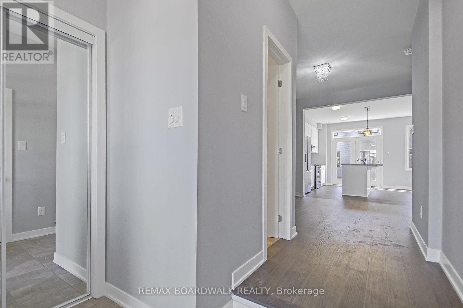 1064 Curraglass Walk, Ottawa, Ontario  K2H 8S1 - Photo 4 - X13072944
