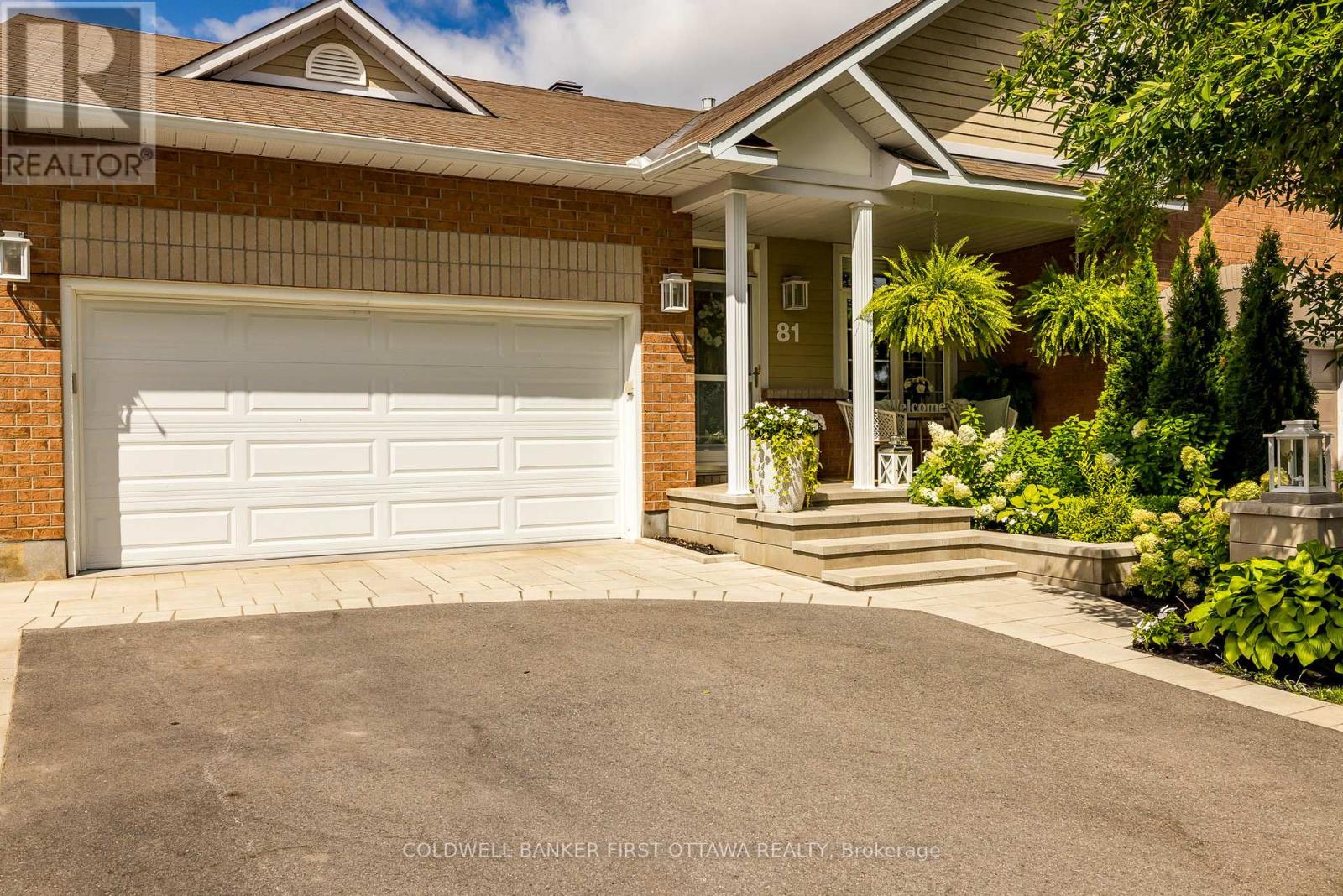 81 Sable Run Drive, Ottawa, Ontario  K2S 1W7 - Photo 2 - X13072986