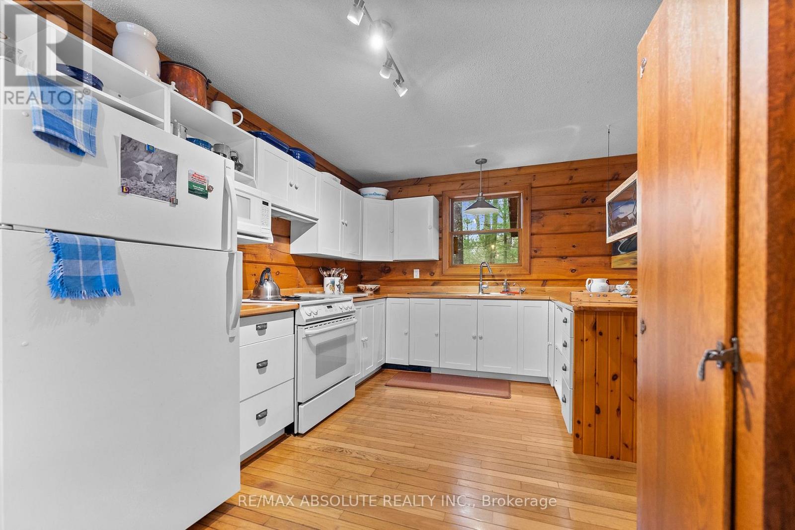 21 Forest Ridge Road, Mcnab/braeside, Ontario  K7S 3T3 - Photo 18 - X13073018
