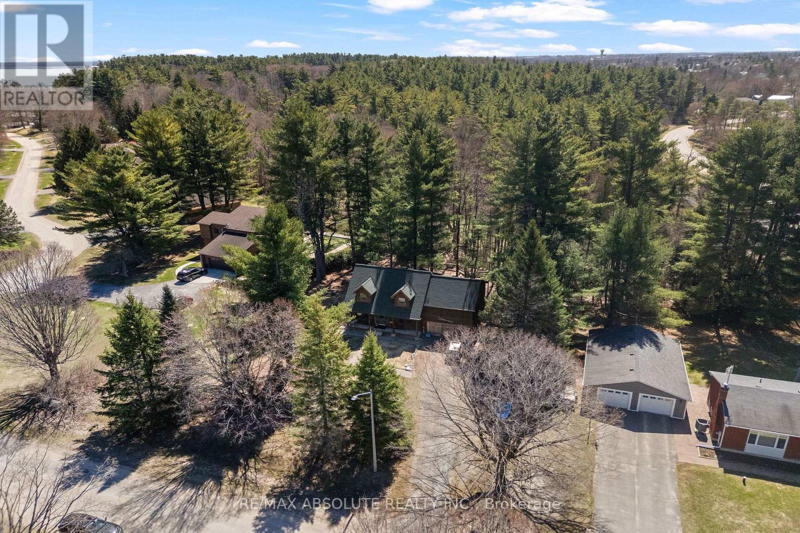 21 Forest Ridge Road, Mcnab/braeside, Ontario  K7S 3T3 - Photo 45 - X13073018