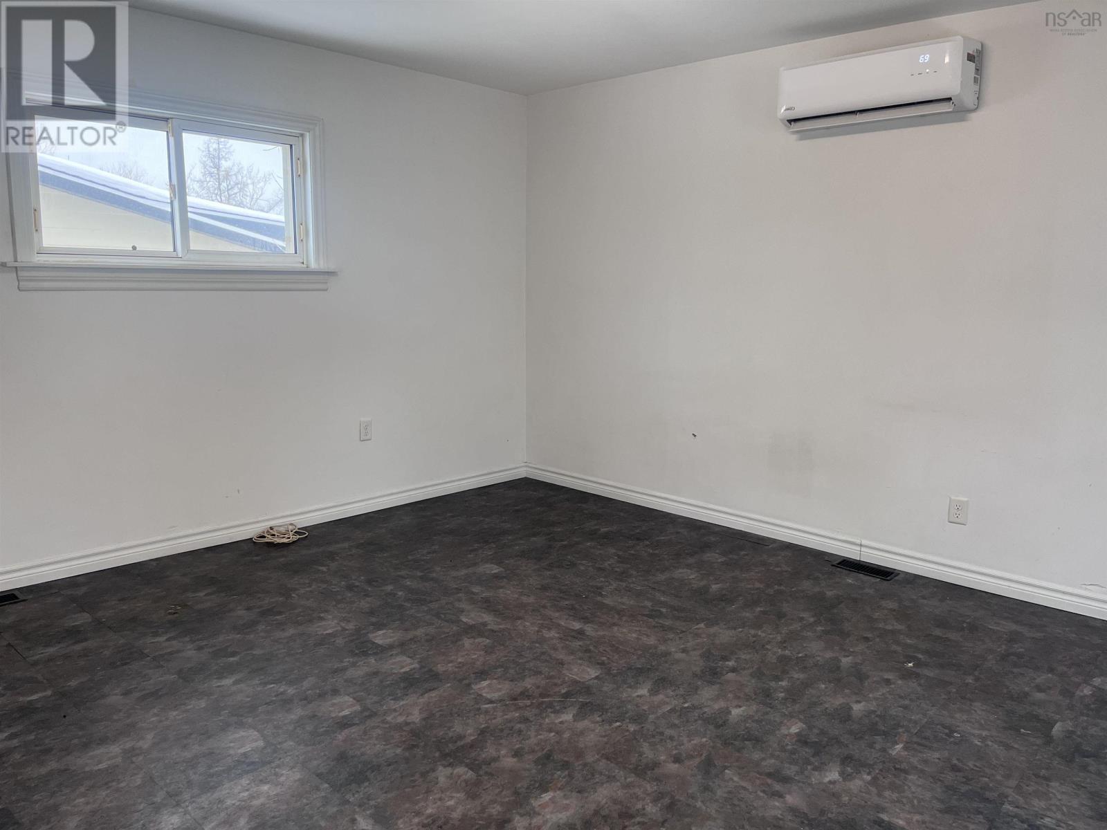 67 Junction Road, Springhill, Nova Scotia  B0M 1X0 - Photo 15 - 202529271