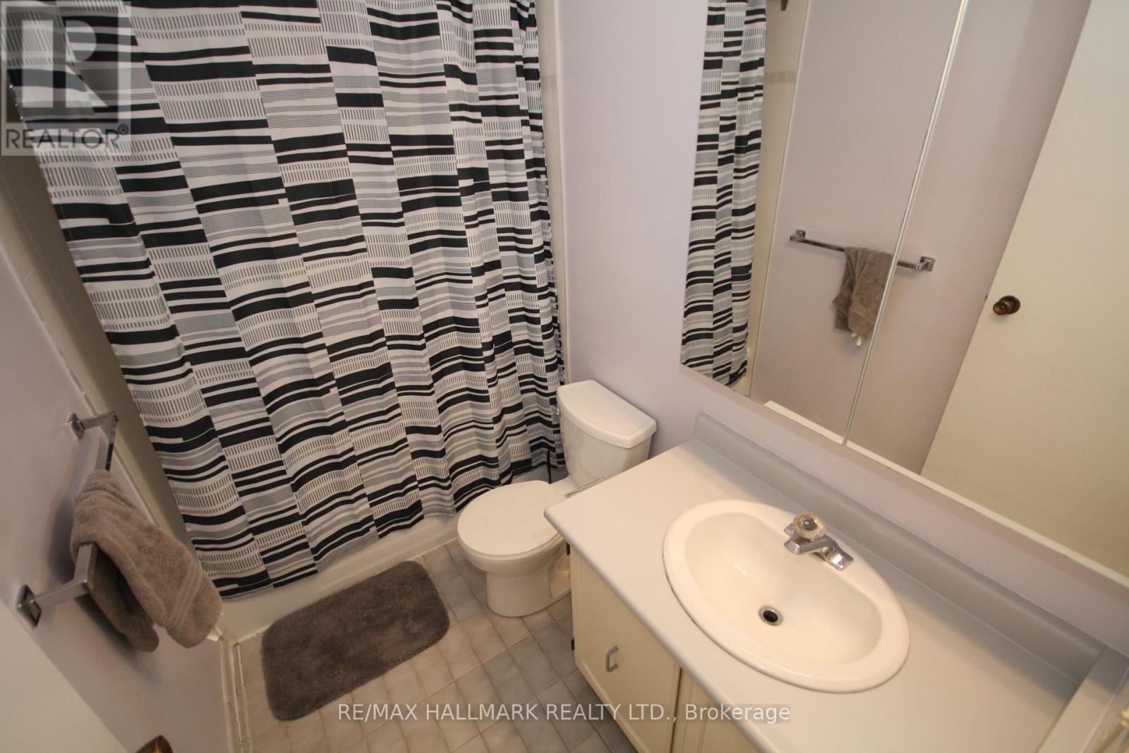 70 English Ivyway Way, Toronto, Ontario  M2H 3M4 - Photo 14 - C13072980