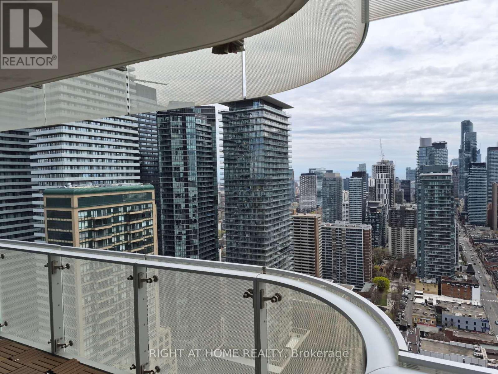 3205 - 1 Bloor Street E, Toronto, Ontario  M4W 0A8 - Photo 15 - C13073016