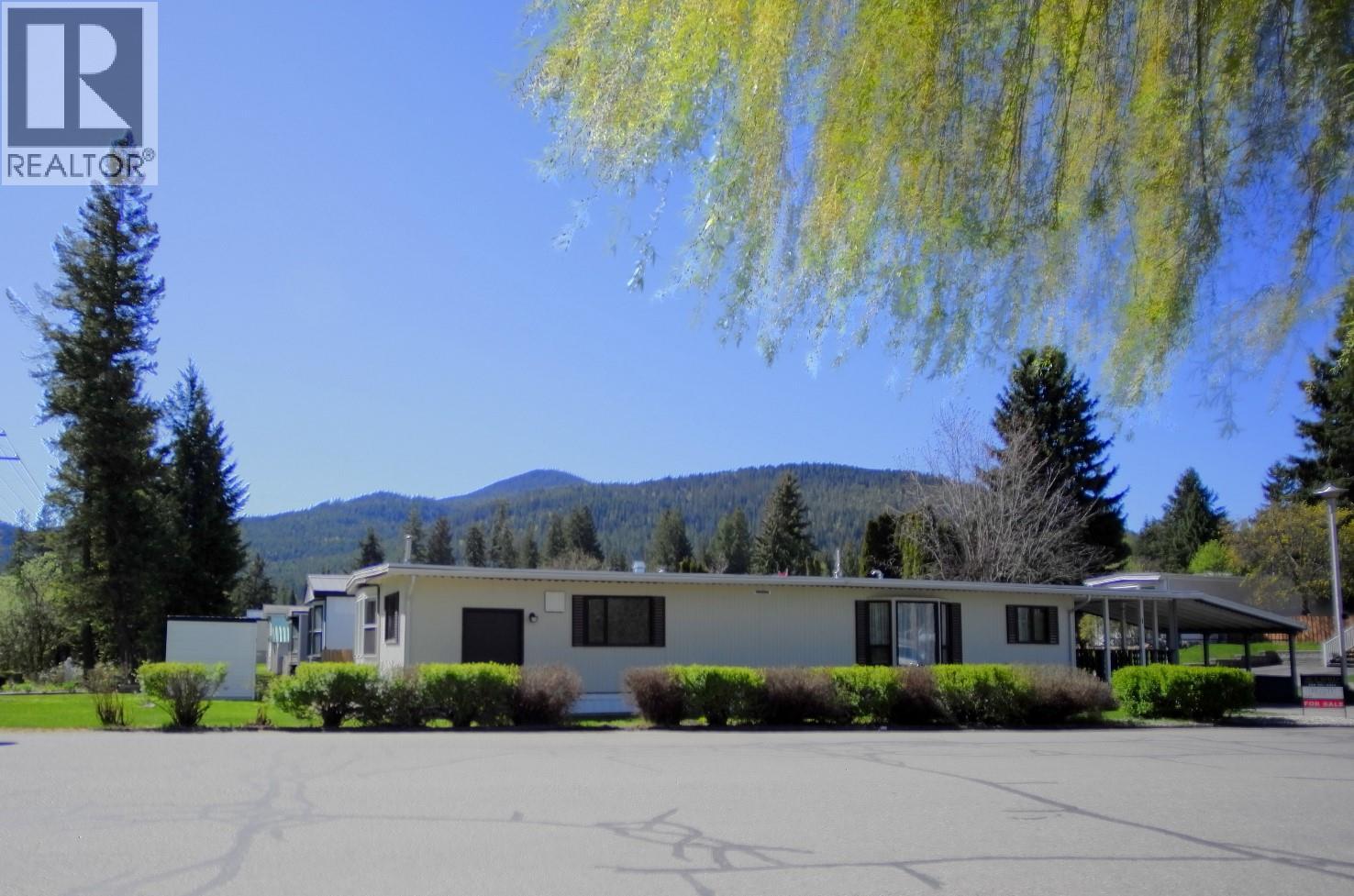 1361 30 Street SE Unit# 1, Salmon Arm, British Columbia