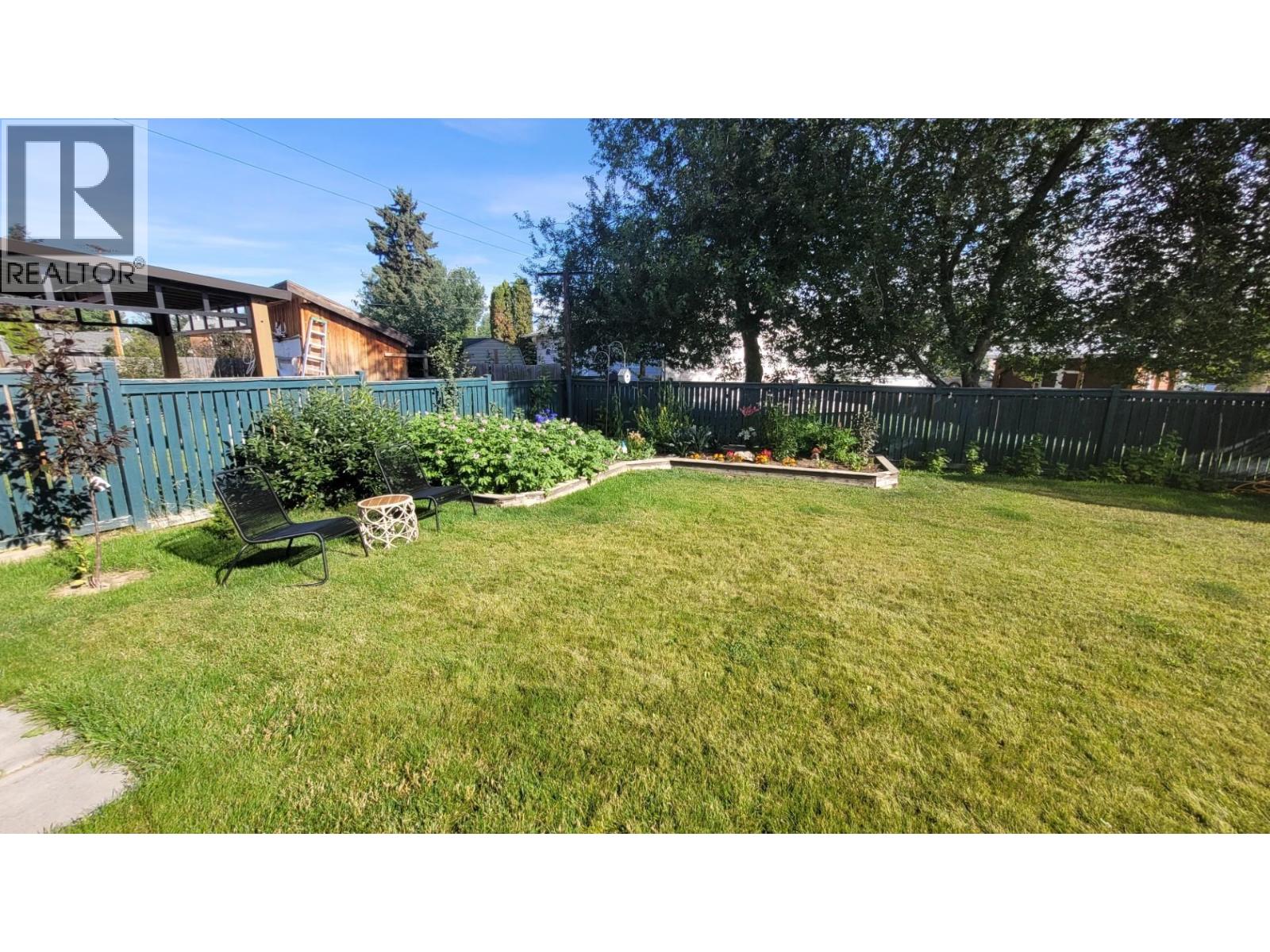 729 Sandy Beach Road, Vanderhoof, British Columbia  V0J 3A0 - Photo 9 - R3118546