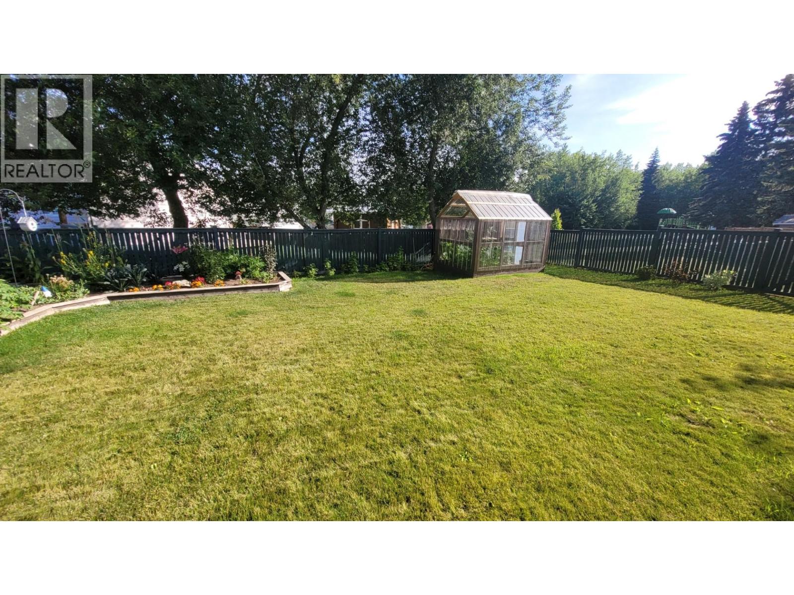 729 Sandy Beach Road, Vanderhoof, British Columbia  V0J 3A0 - Photo 10 - R3118546