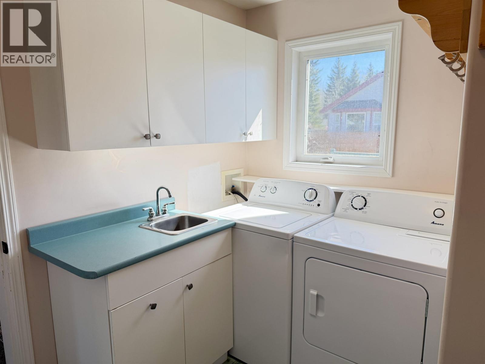 729 Sandy Beach Road, Vanderhoof, British Columbia  V0J 3A0 - Photo 20 - R3118546