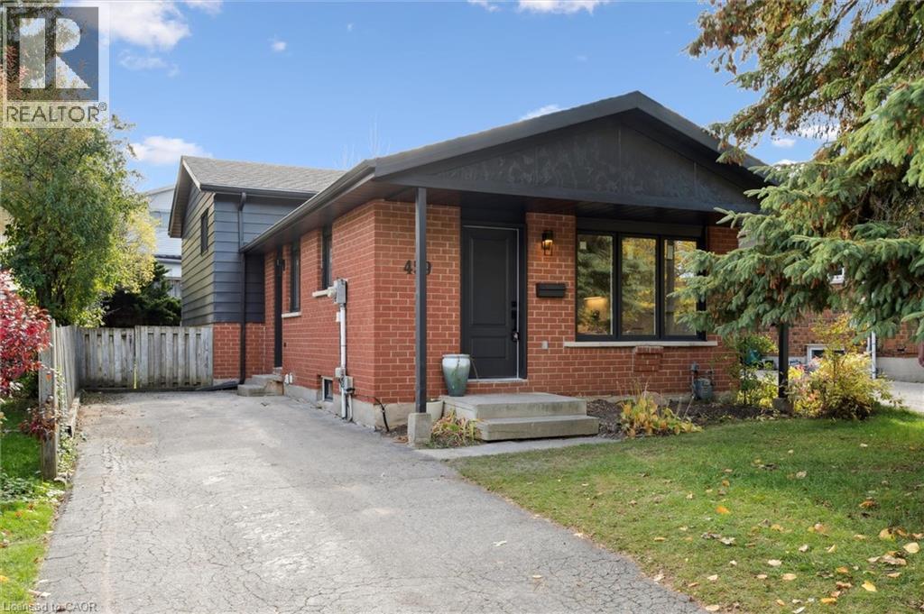 459 Drummerhill Crescent, Waterloo, Ontario  N2T 1G3 - Photo 2 - 40826393