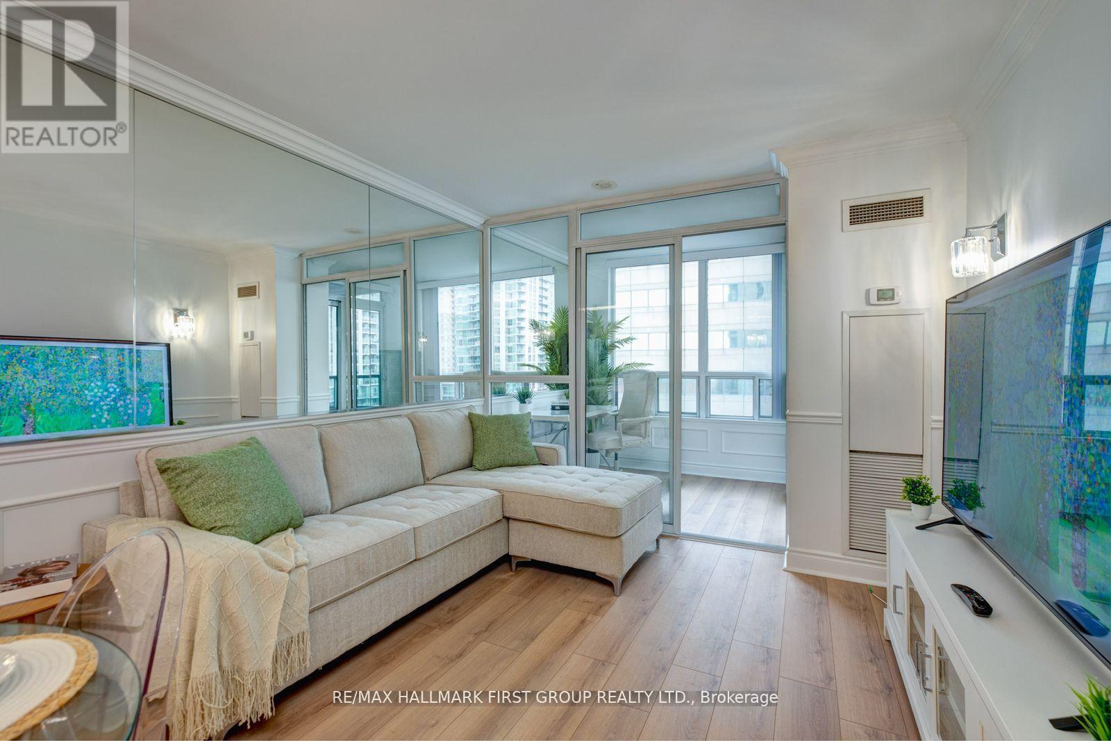 1008 - 60 Brian Harrison Way, Toronto, Ontario  M1P 5J5 - Photo 10 - E13072964