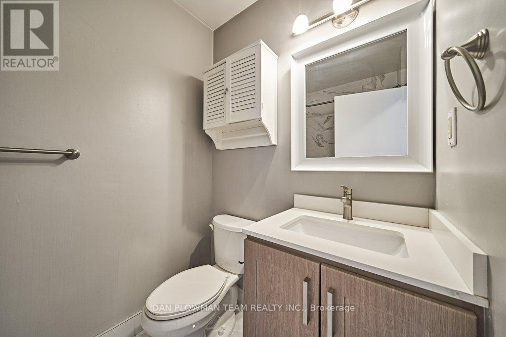 Upper - 181 Waverly Street S, Oshawa, Ontario  L1J 2L5 - Photo 10 - E13072996