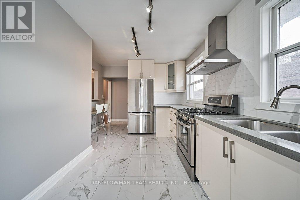 Upper - 181 Waverly Street S, Oshawa, Ontario  L1J 2L5 - Photo 4 - E13072996
