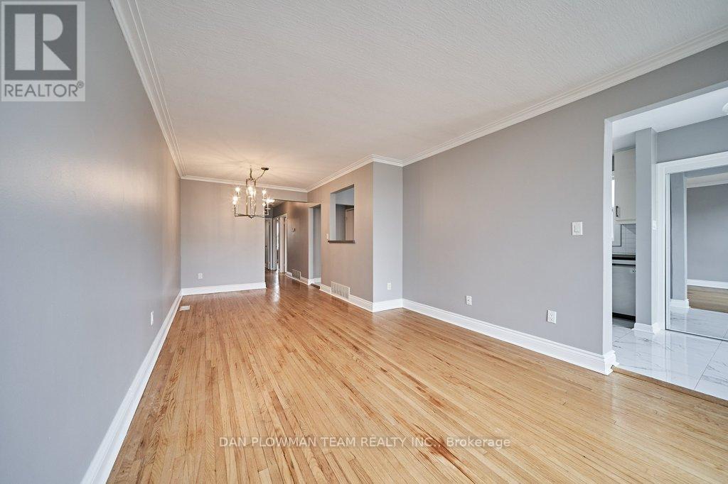 Upper - 181 Waverly Street S, Oshawa, Ontario  L1J 2L5 - Photo 7 - E13072996