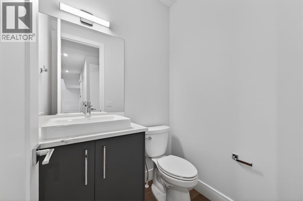 62 Westland Park Sw, Calgary, Alberta  T3H 0W1 - Photo 12 - A2306934