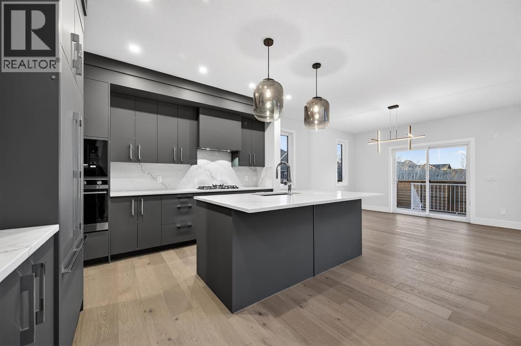 62 Westland Park Sw, Calgary, Alberta  T3H 0W1 - Photo 3 - A2306934