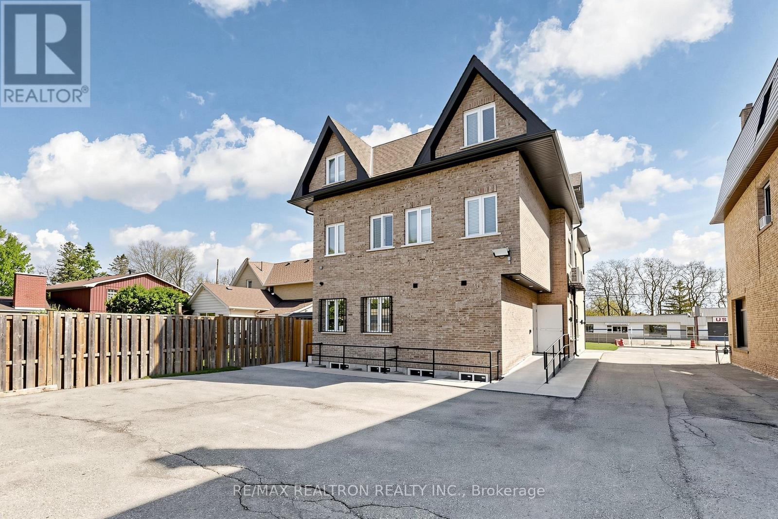 1 - 352 Main Street N, Markham (Old Markham Village), Ontario  L3P 1Z1 - Photo 22 - N13072938