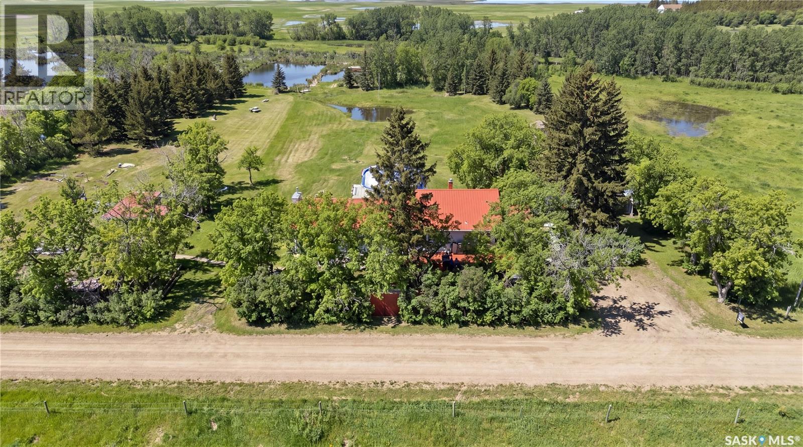 103 1st Street W, Hepburn, Saskatchewan  S0K 1Z0 - Photo 2 - SK034534