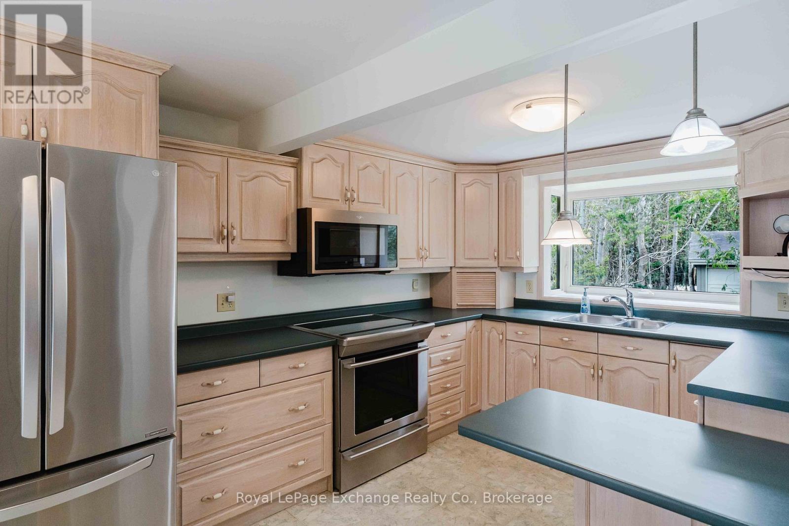 201 Miramichi Bay Road S, Saugeen Shores, Ontario  N0H 2C6 - Photo 11 - X13071620